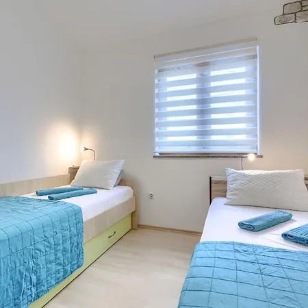 Bonita By Interhome Šišan